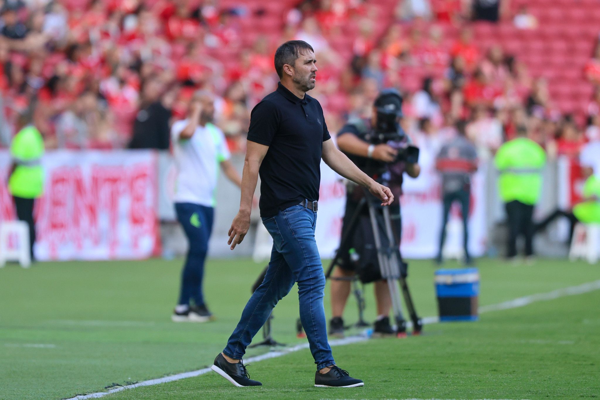 Otimista, Coudet fala sobre qualidade do grupo do Inter: 'Impossível não ter ilusão'