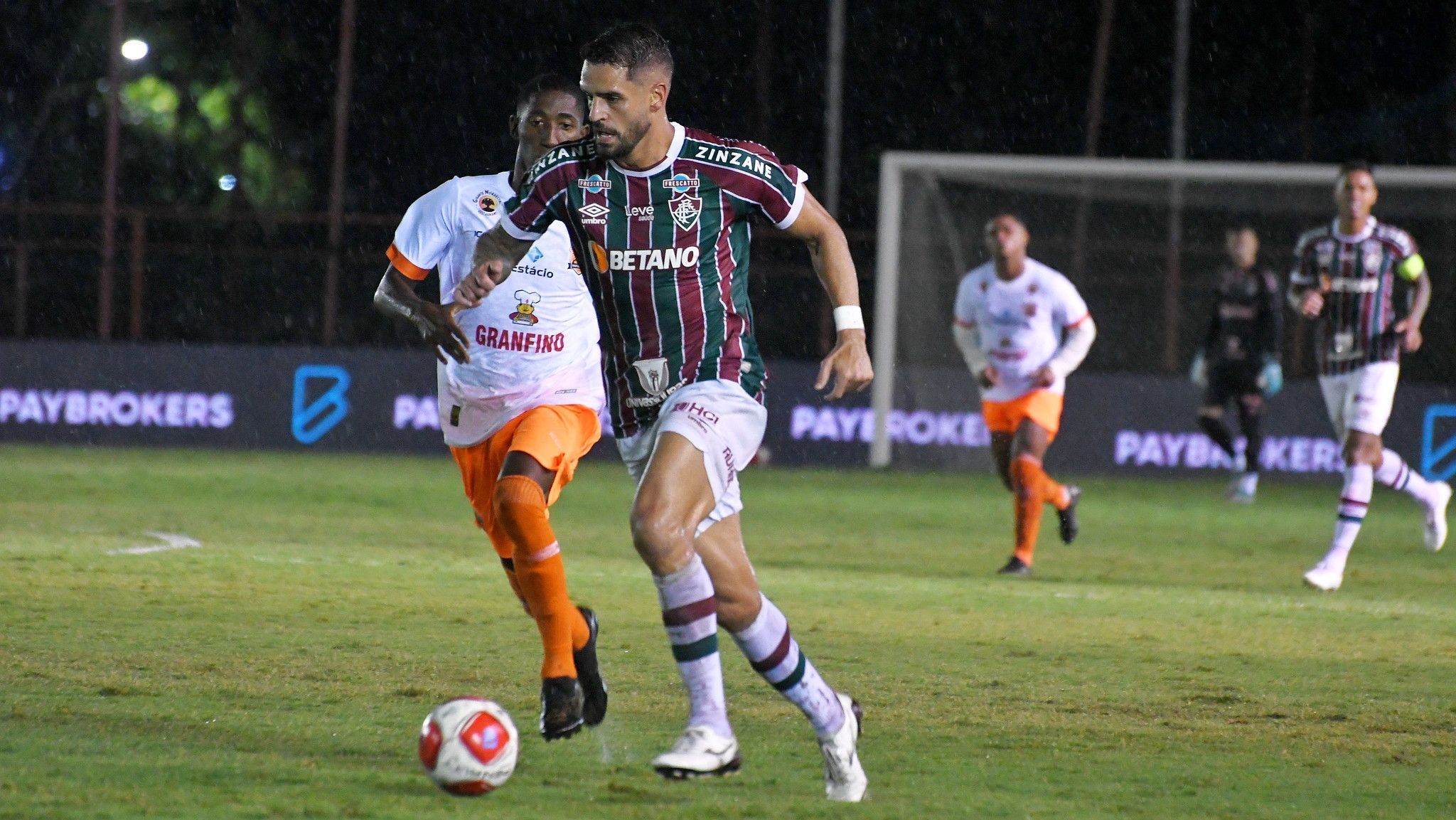 Renato Augusto explica a escolha pelo número 20 no Fluminense; entenda