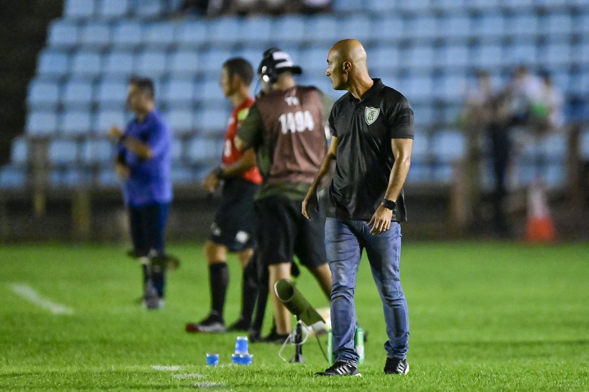 Técnico do América confirma chegada de mais dois reforços para a temporada 2024