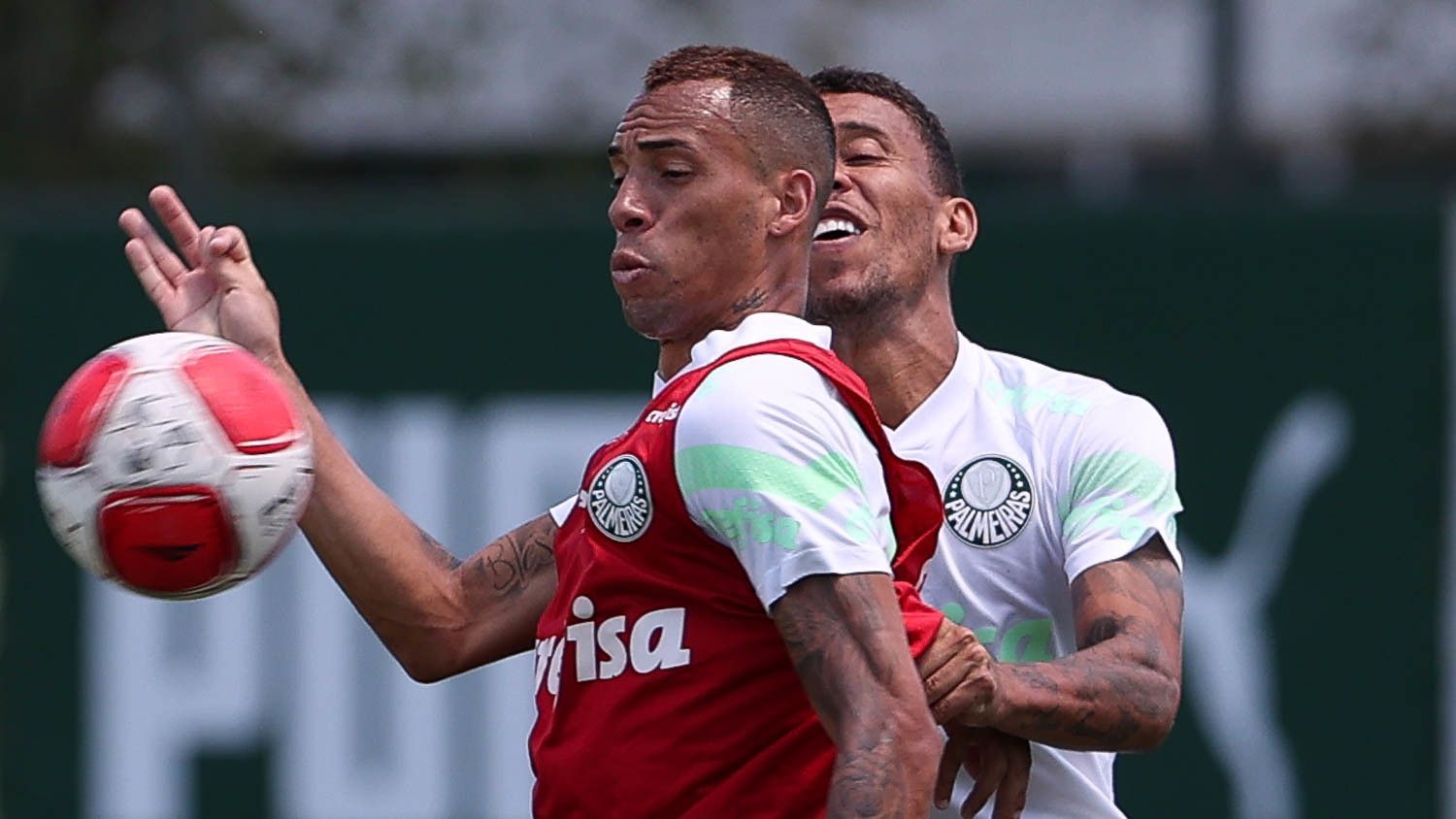 De olho na Supercopa, Palmeiras preserva titulares e teste elenco contra Bragantino