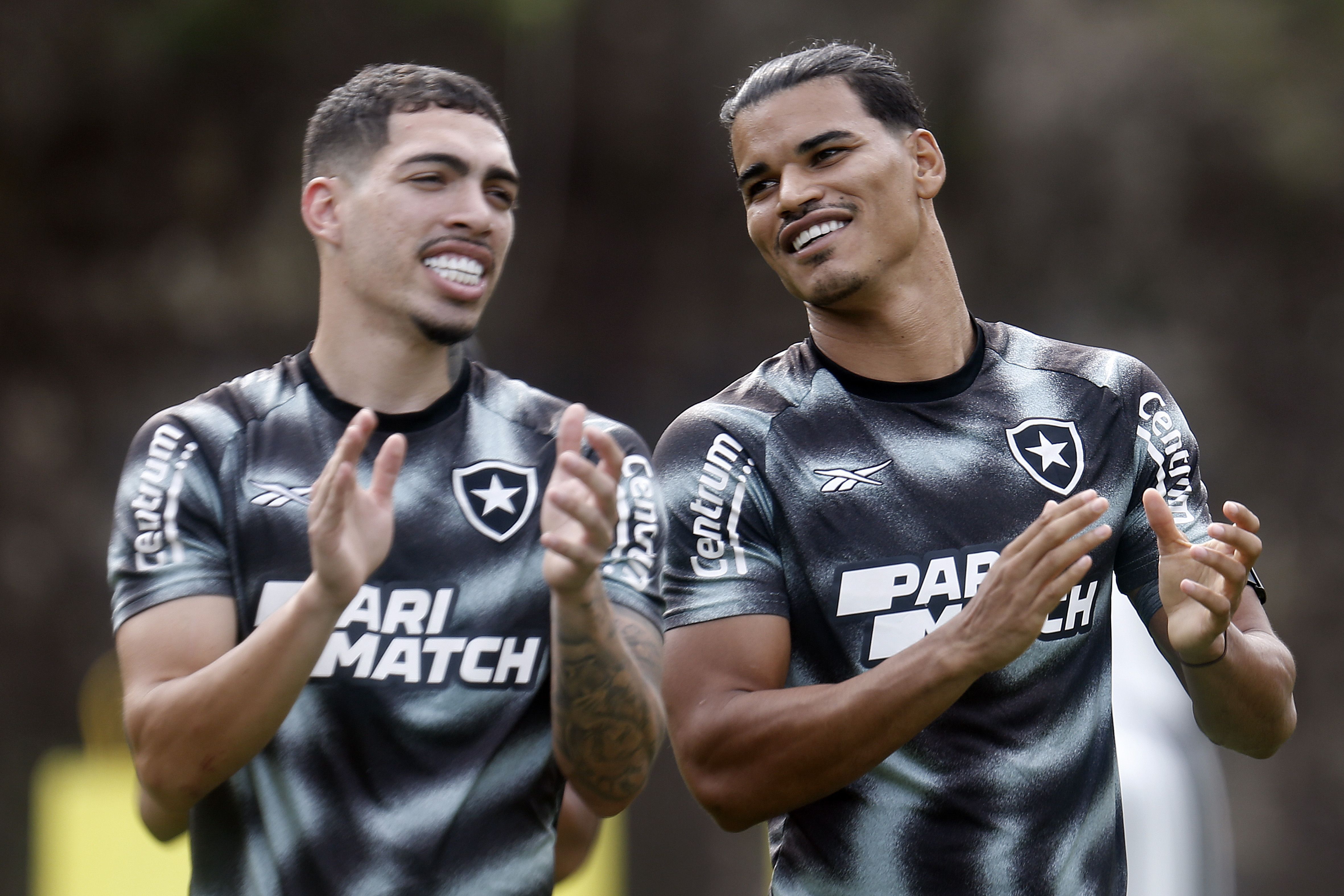 A 11 dias da estreia, Botafogo se reapresenta com foco total na Libertadores