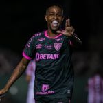 Keno no Vitória? Clube baiano tenta contratar atacante ex-Atlético