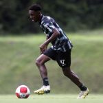 Botafogo informa prazo para retornos de Jeffinho e John, baixas na Libertadores