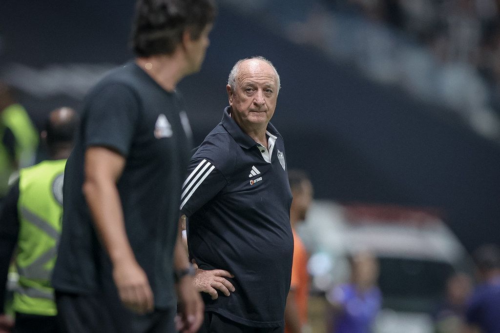 Felipão reage à declaração de Arana, que criticou estratégia do Atlético
