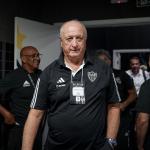 Felipão escala Atlético com duas novidades para jogo contra o Tombense; veja time