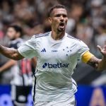 Patrocinador bilionário do Cruzeiro provoca Atlético após vitória no clássico