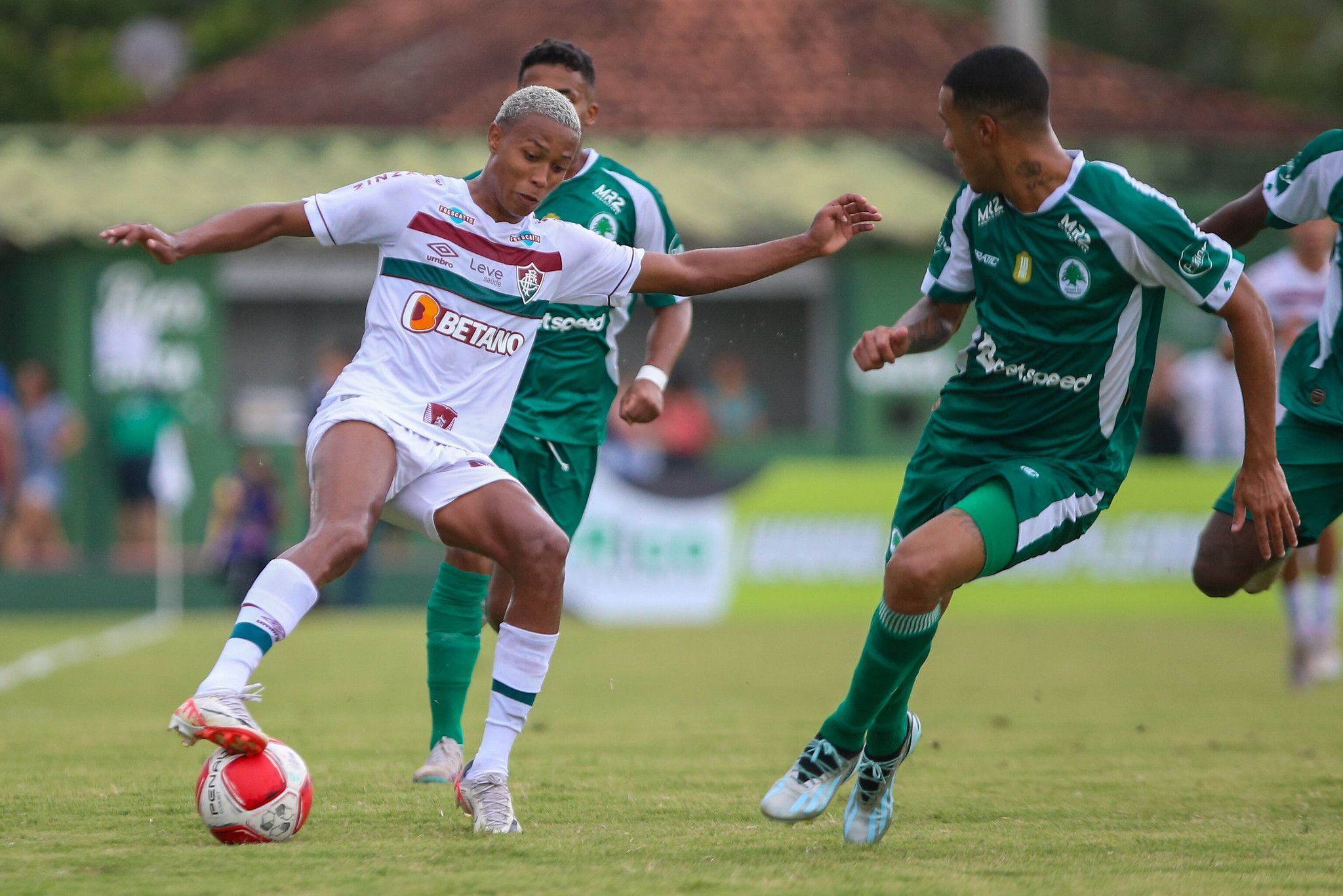 Fluminense empata com o Boavista e se mantém na liderança do Campeonato Carioca