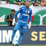 Weverton não defende pênalti? Veja números do goleiro do Palmeiras em decisões de bolas paradas