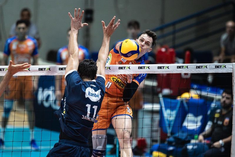 Minas é dominado e perde para o São José na Superliga Masculina de Vôlei