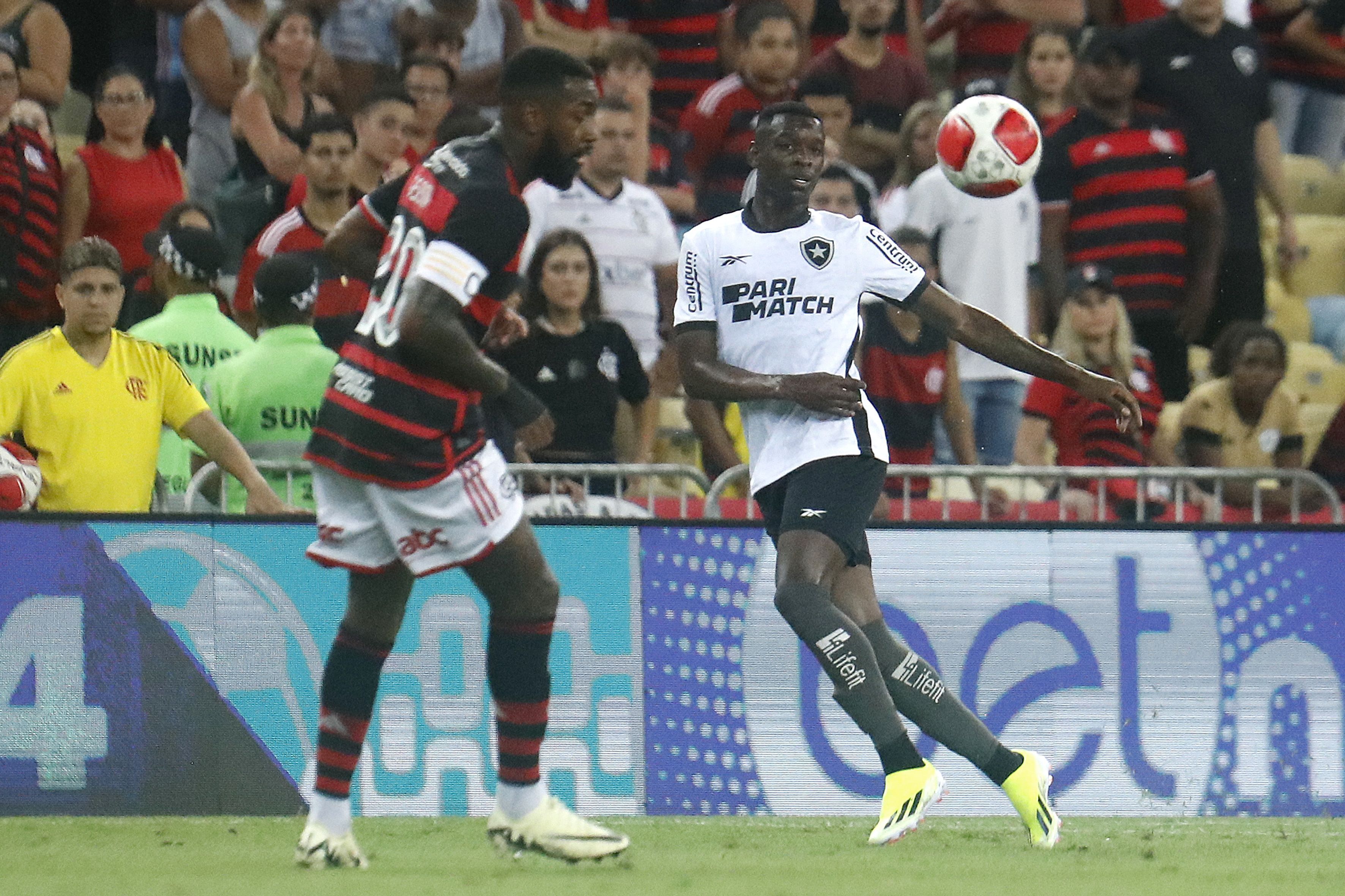 Empresário de Luiz Henrique explica cláusula de contrato no acerto com o Botafogo
