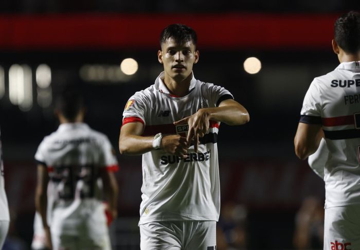 São Paulo: o meia Bobadilla está na pré-lista do Paraguai para a Copa América São Paulo: o meia Bobadilla está na pré-lista do Paraguai para a Copa América