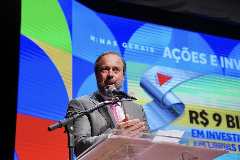 Petrobrás deve ampliar investimentos na REGAP, segundo ministro