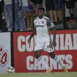 Titular do Atlético leva terceiro amarelo e desfalca equipe contra o Tombense