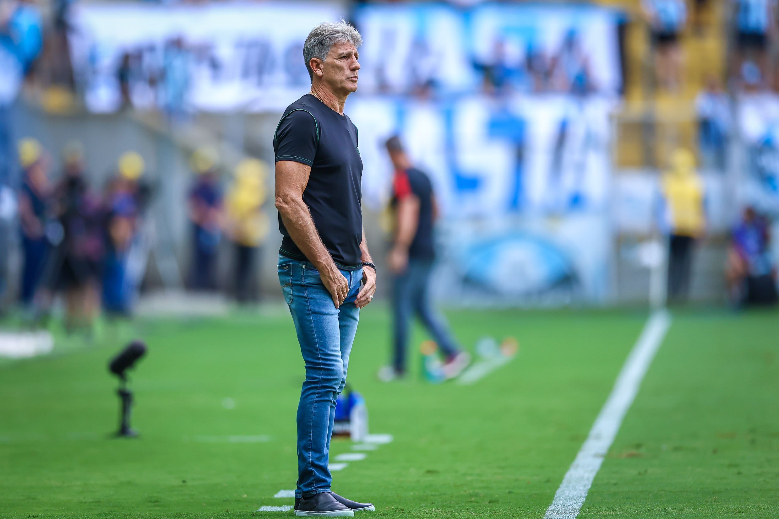 Grêmio é vaiado em empate com São Luiz, mas Renato sai em defesa do grupo