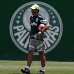 Abel Ferreira faz alerta para jovens do Palmeiras: 'Acham que podem ser o Endrick'