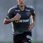 Diretor do Atlético abre o jogo sobre negociação de Pavón com o Grêmio