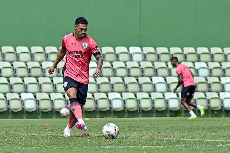 América tem retorno de titular para clássico com Cruzeiro no Mineirão