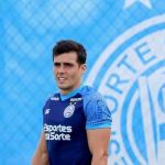 Operário acerta contratação de multicampeão pelo Athletico-PR