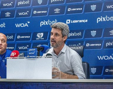 Eduardo Freeland está no Avaí desde 2023