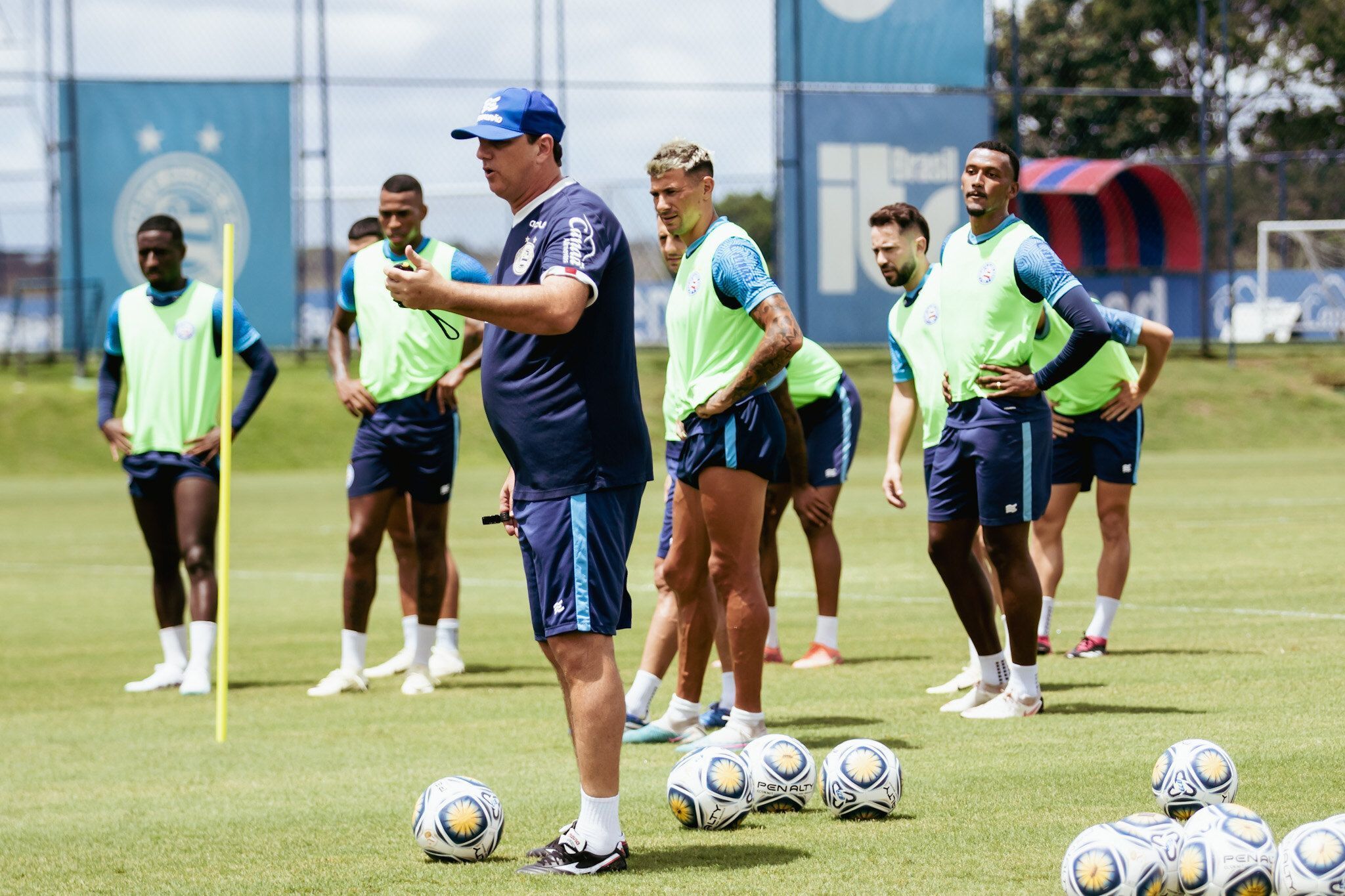 Bahia x América-RN: Esquadrão deve ter retornos para jogo da Copa do Nordeste