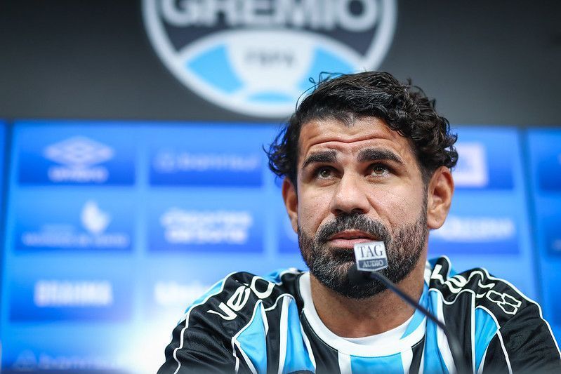 Na chegada ao Grêmio, Diego Costa se defende de críticas por passagem no Atlético