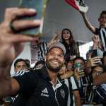 Ídolo do Atlético, Hulk cutuca Cruzeiro após eliminação: 'Paraíba em festa'