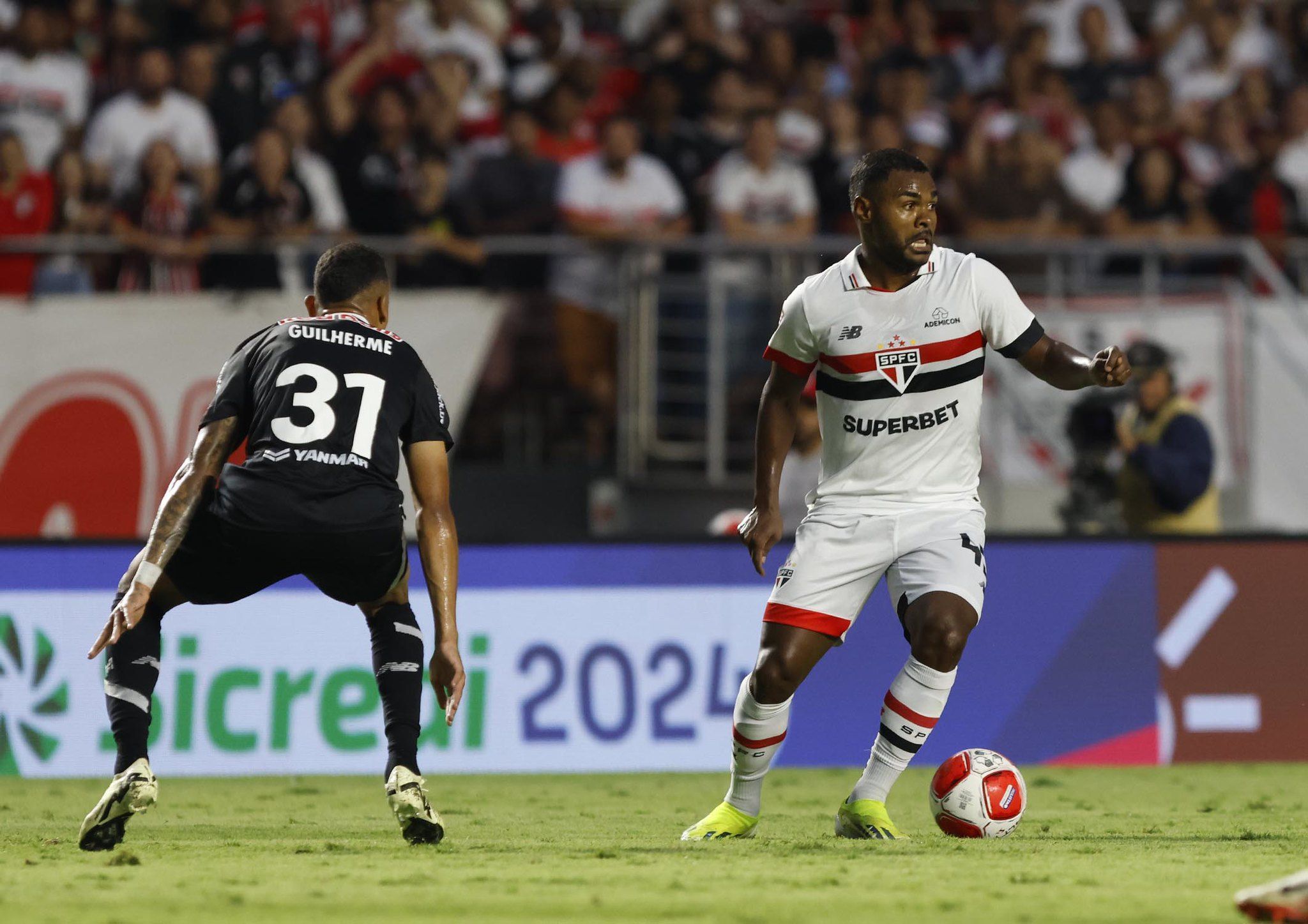 Técnico do São Paulo defende ex-Cruzeiro e diz que tenta ‘resgatar o ser humano’