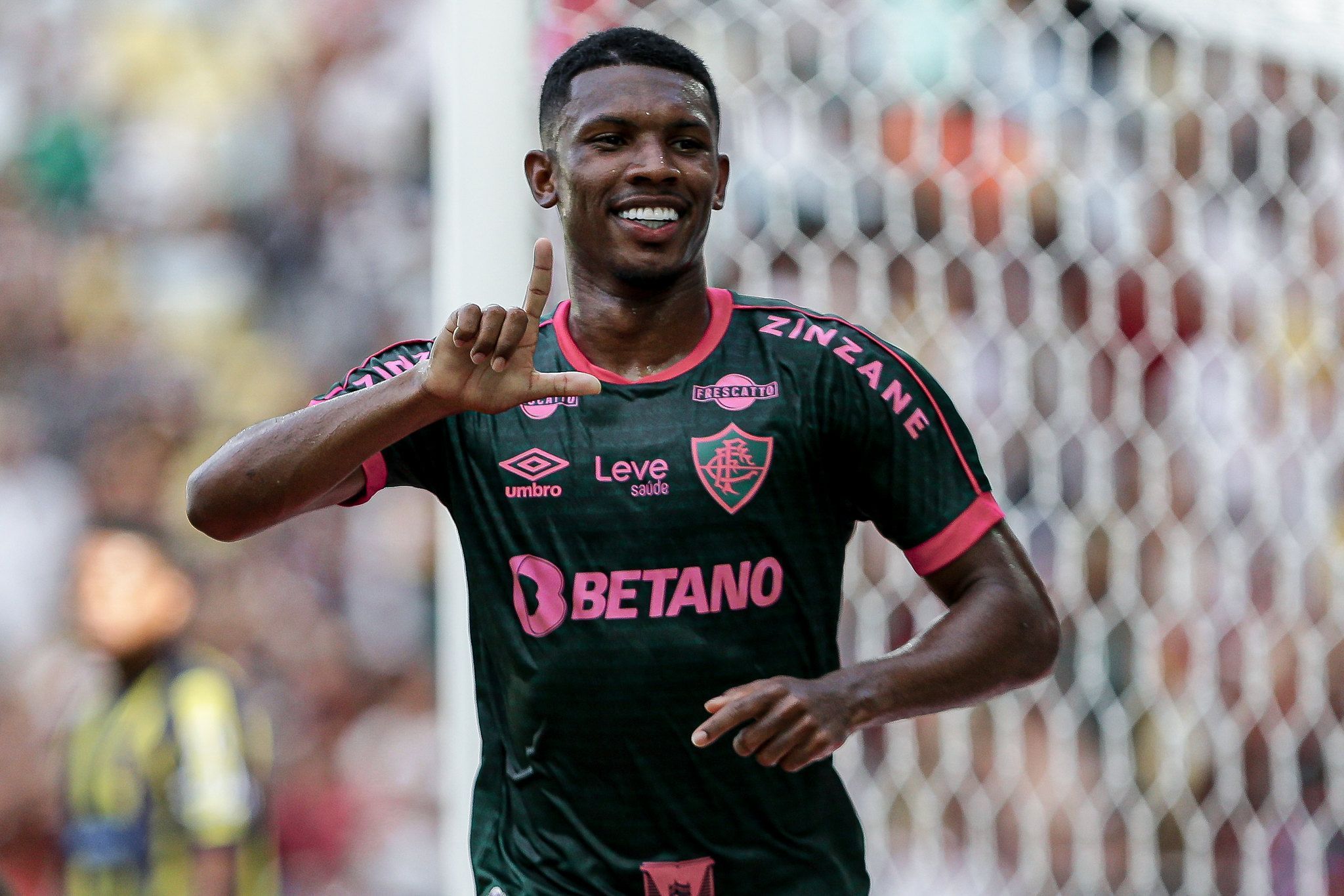 Com time reserva, Fluminense vence Madureira antes da decisão da Recopa