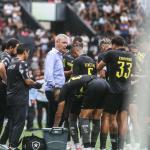 Tiago Nunes, do Botafogo, se pronuncia: 'Nenhum jogador pediu para ficar de fora'
