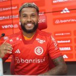 Ex-Cruzeiro e hoje no Inter, Wesley elogia técnico Roger Machado: ‘Melhor que já tive’