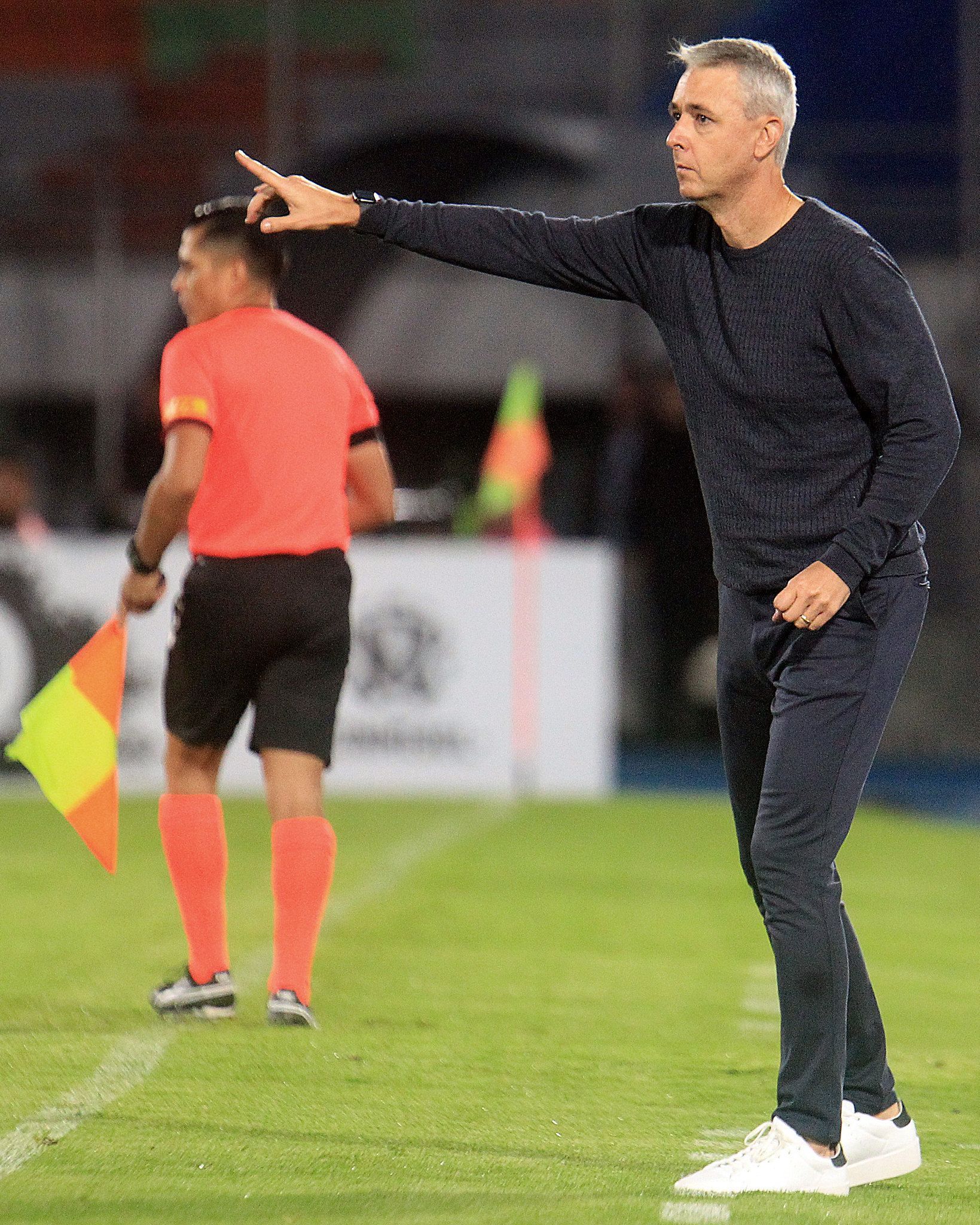 Botafogo demite técnico Tiago Nunes