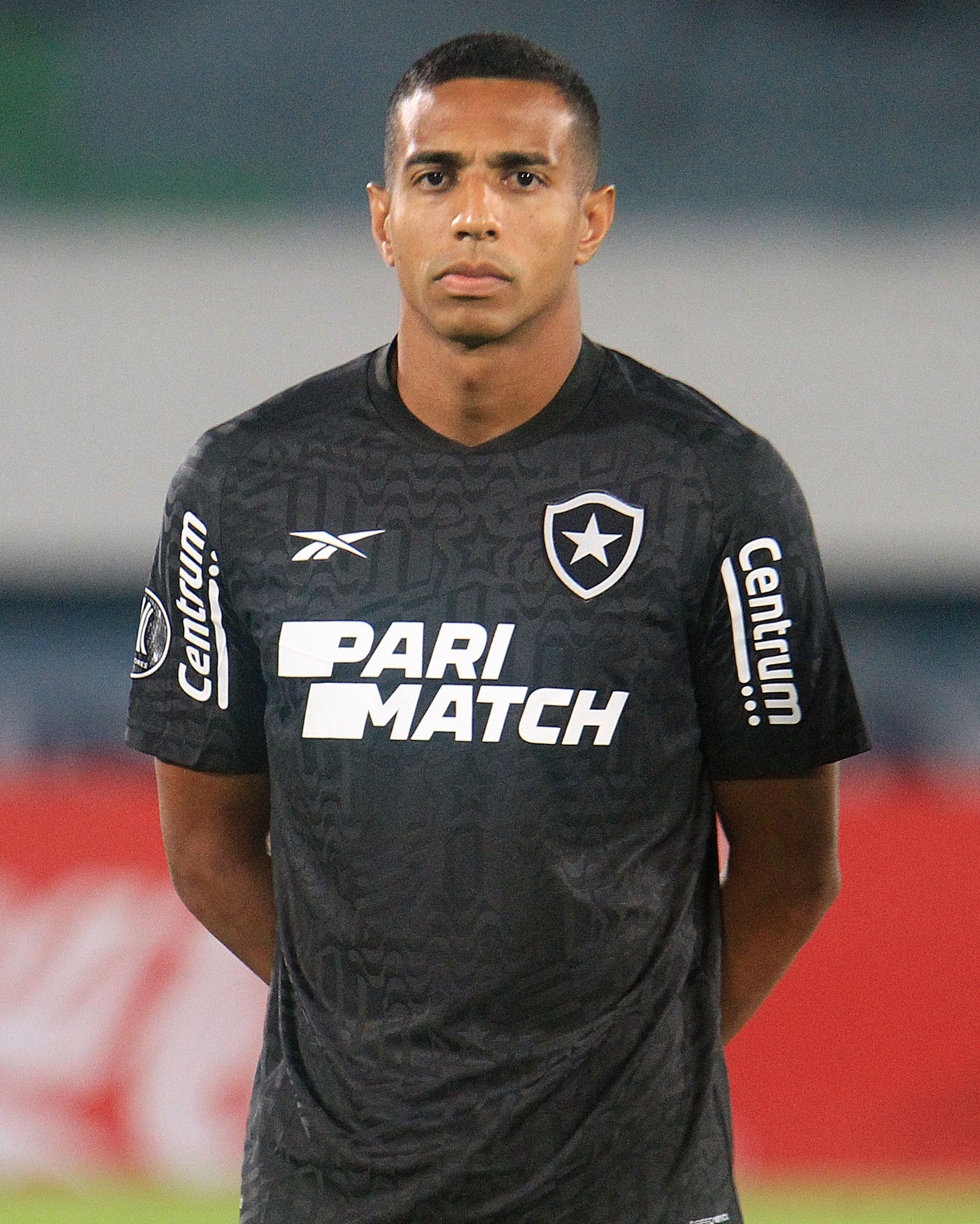 Botafogo vende Victor Sá para o Krasnodar, da Rússia