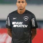 Botafogo vende Victor Sá para o Krasnodar, da Rússia