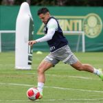 Escalação do Palmeiras: Veiga volta e pode mudar esquema de jogo contra Mirassol