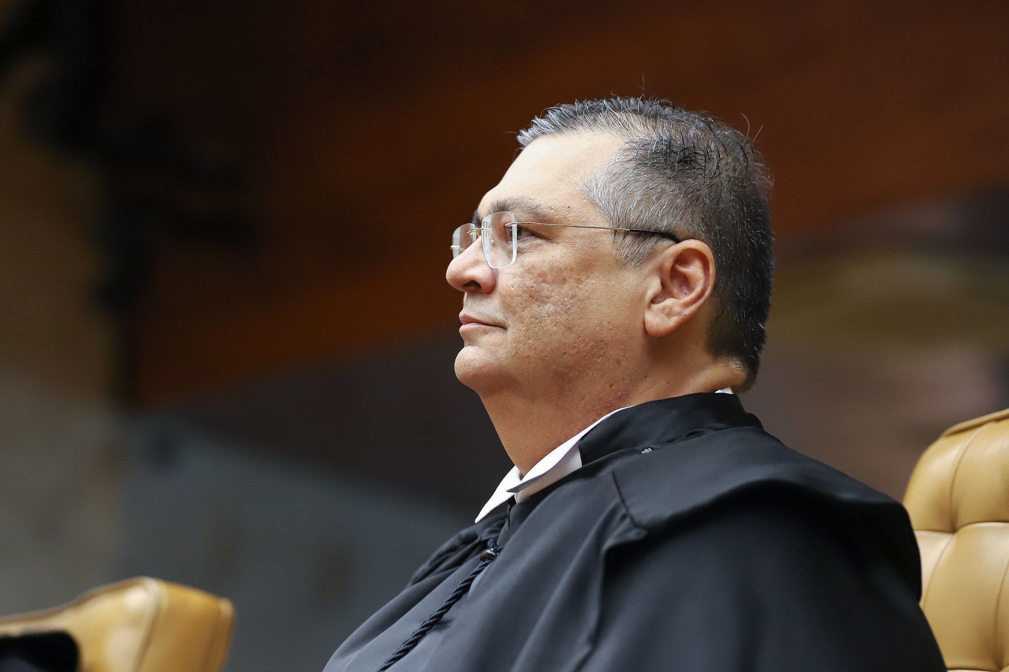 Flávio Dino vota para endurecer regulações sobre redes sociais