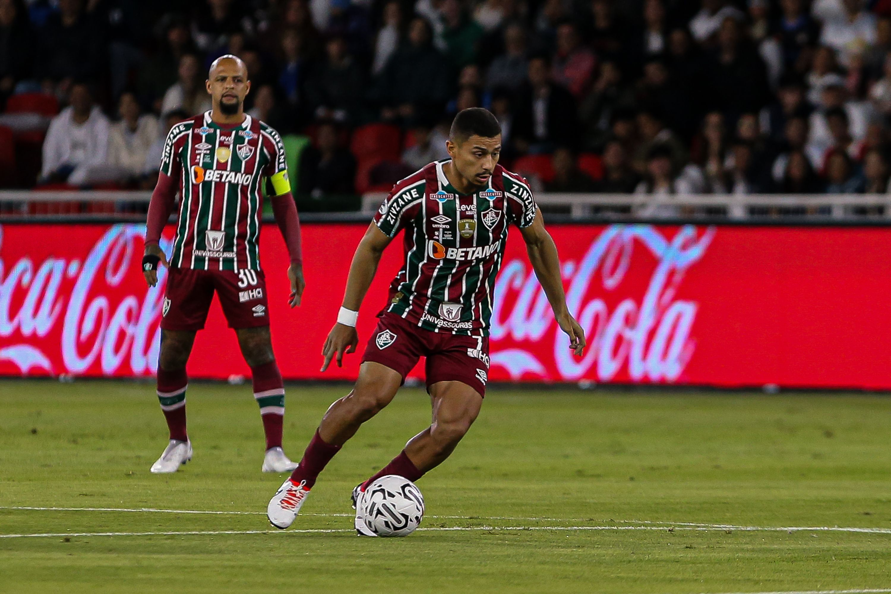 André elogia atuação do Fluminense, mas lamenta gol de bola parada no fim da partida