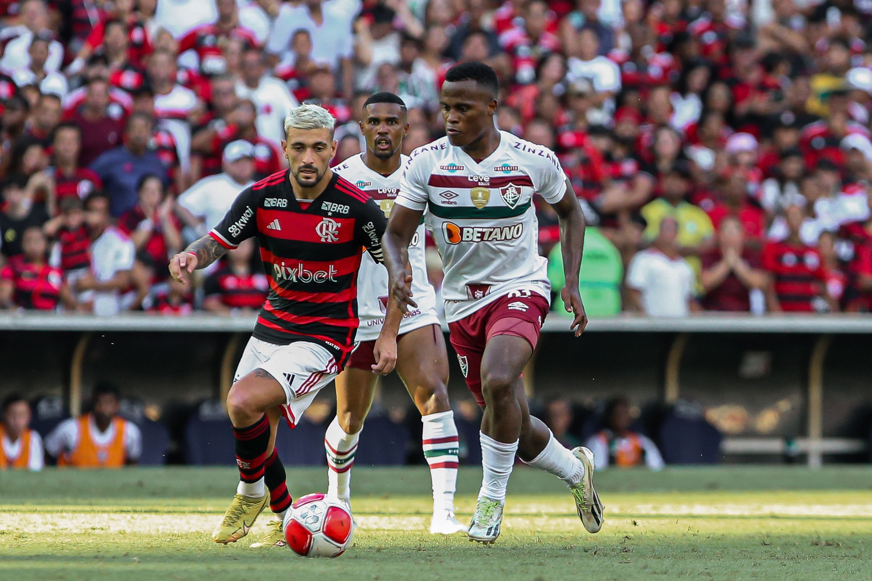 Fluminense x Flamengo: horário e onde assistir ao vivo pelo Carioca