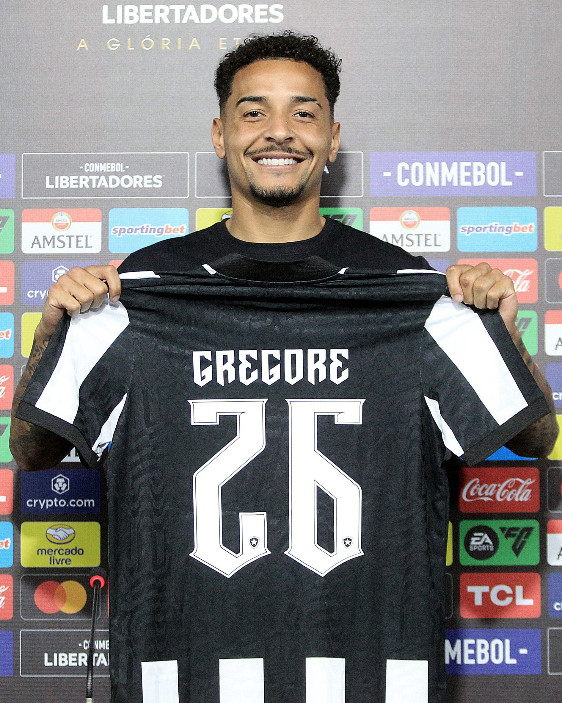 Reforço do Botafogo revela o que aprendeu como companheiro de Messi no Inter Miami