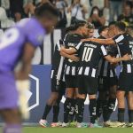 Júnior Santos faz quatro gols, Botafogo goleia o Aurora e avança na Libertadores