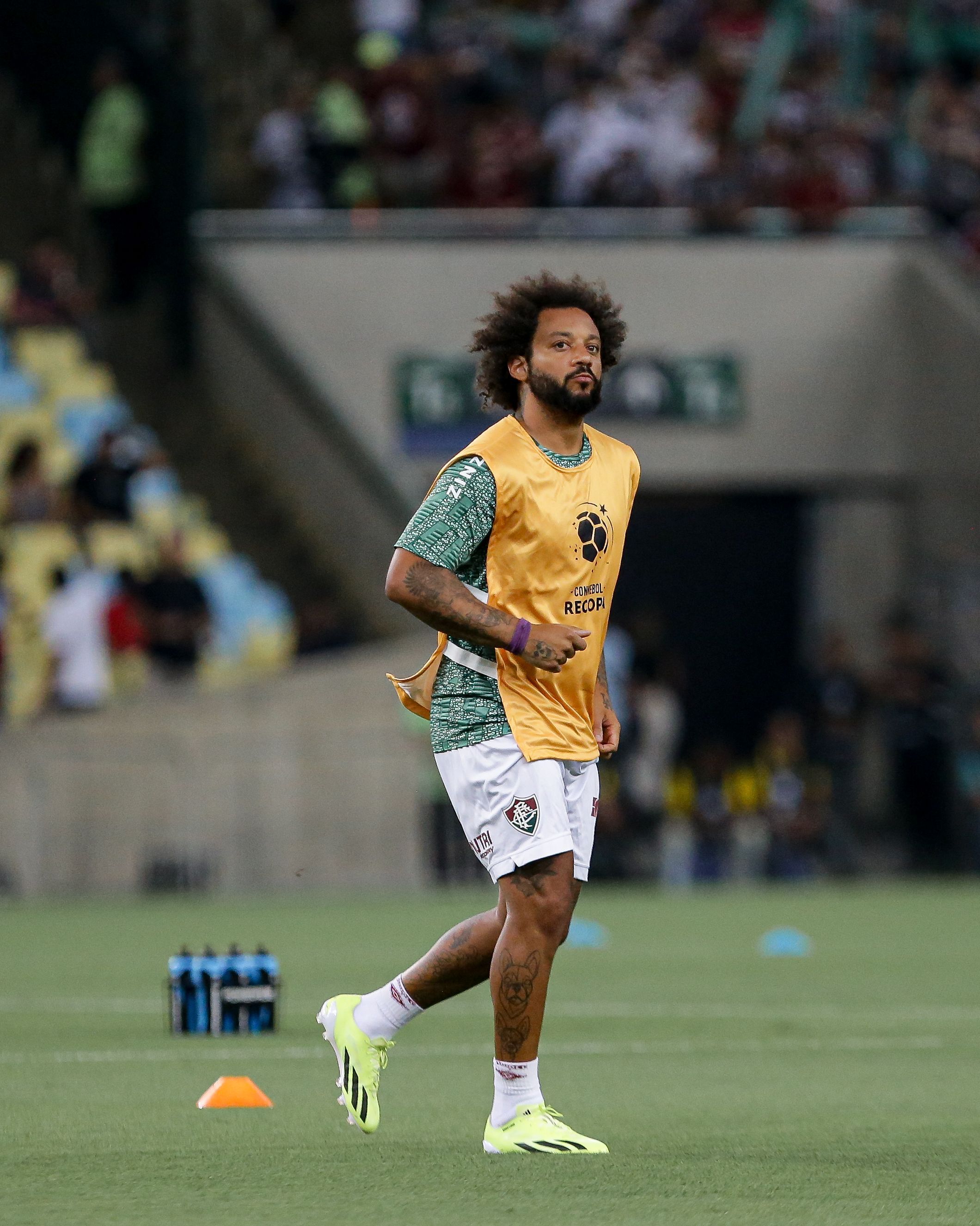 Marcelo garante sacríficio para final pelo Fluminense: ‘Jogaria com uma perna’