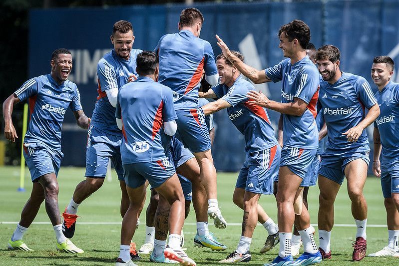 Cruzeiro recebe Uberlândia para confirmar liderança geral da 1ª fase do Mineiro