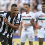 Botafogo renova com Marlon Freitas, volante admirado por John Textor