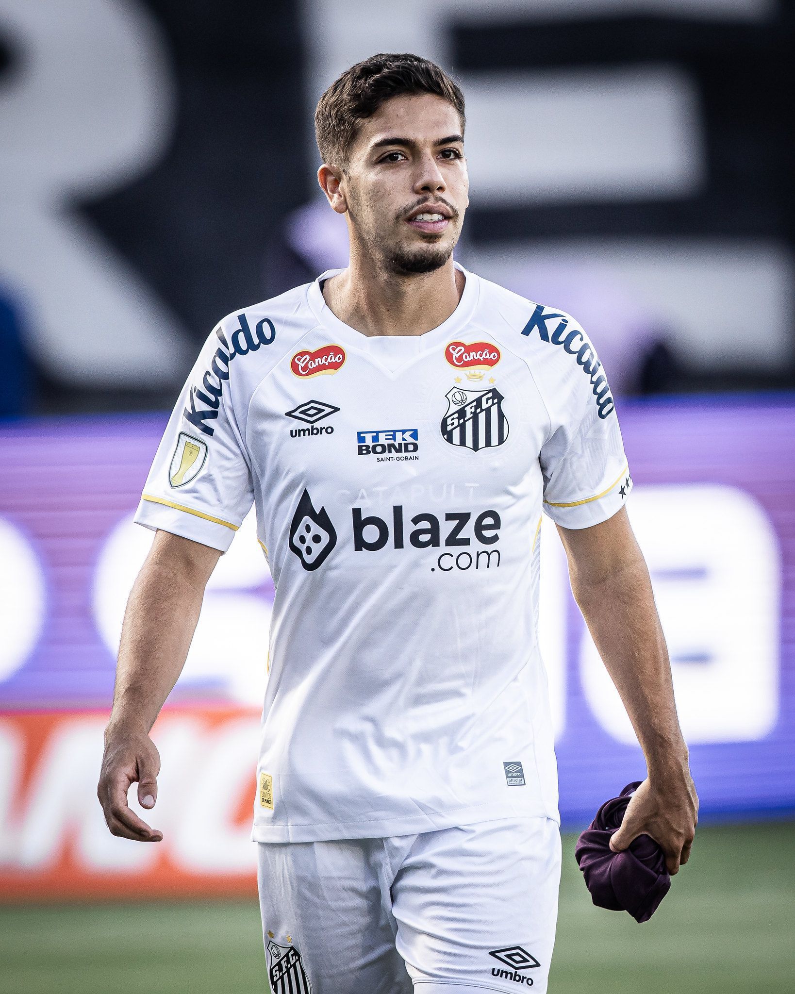 Santos confirma empréstimo de Nonato ao Fluminense