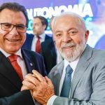 Governo discute a criação de uma linha crédito para motoristas de aplicativos, anuncia Lula