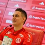 Borré fala sobre amizade com Alario e interação com Valencia no Inter