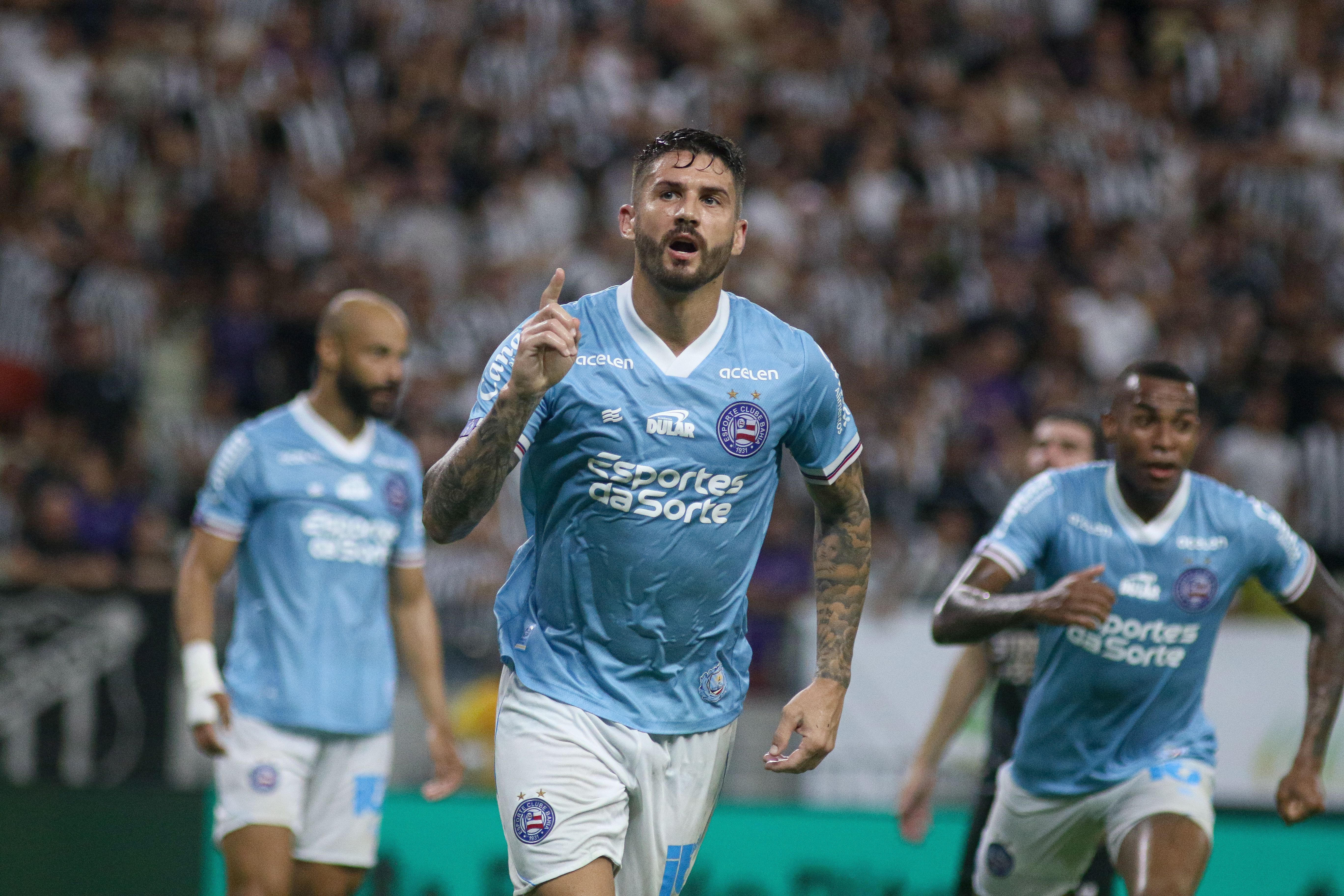 Bahia vira o jogo contra o Ceará e encaminha classificação na Copa do Nordeste