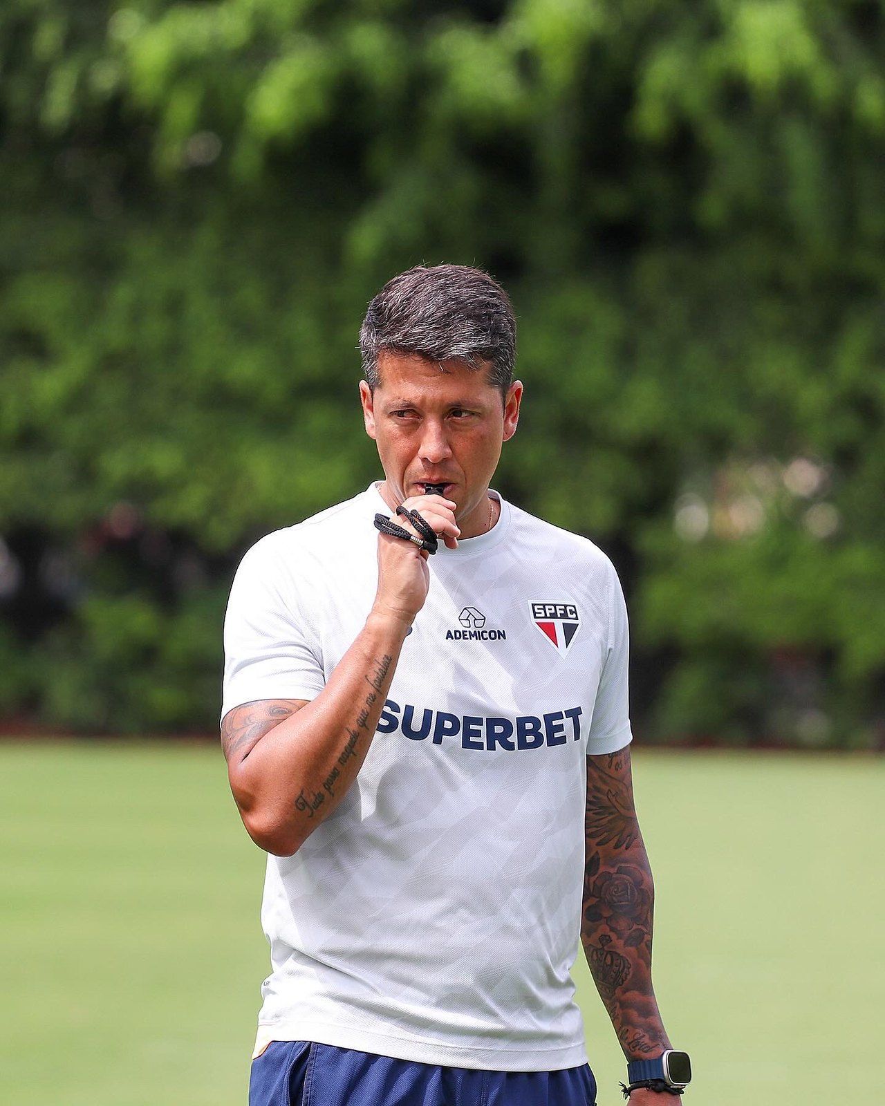 Thiago Carpini e a admiração pelo futebol argentino, rival na Libertadores