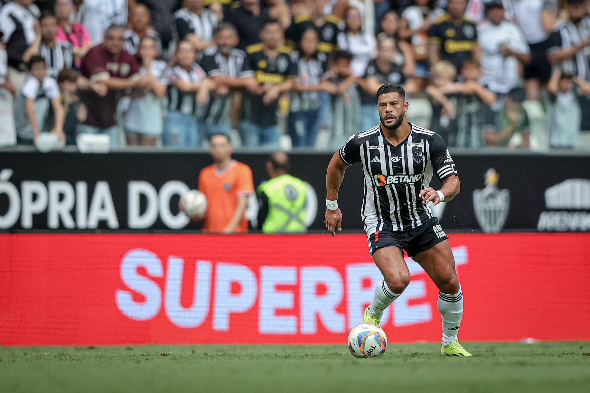 Hulk valoriza 'Mineiro histórico' para o Atlético e aponta maior sonho no clube