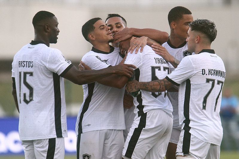 Taça Rio: Botafogo poupa time e vence Sampaio Corrêa-RJ com gol no fim