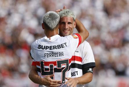 calleri atacante são paulo